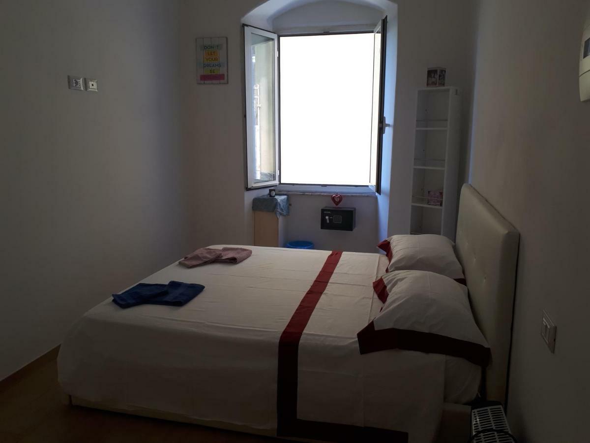 Casa Vacanze P&G. Colline, Mare, Relax ลาสเปเซีย ภายนอก รูปภาพ